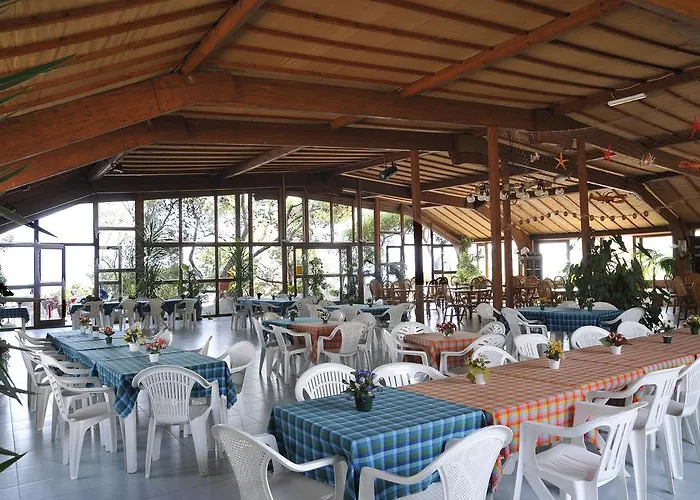 Villaggio Irene פארק נופש